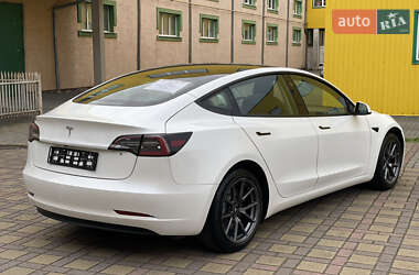 Седан Tesla Model 3 2021 в Стрые