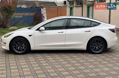 Седан Tesla Model 3 2021 в Стрые