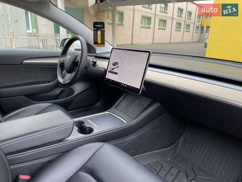 Седан Tesla Model 3 2021 в Стрию фото 66 Седан Tesla Model 3 2021 в Стрию