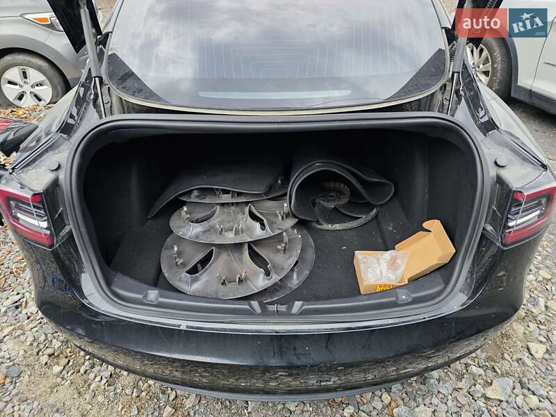 Седан Tesla Model 3 2018 в Львове фото 8 Седан Tesla Model 3 2018 в Львове