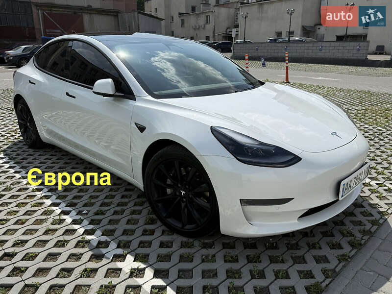 Tesla Model 3 2021