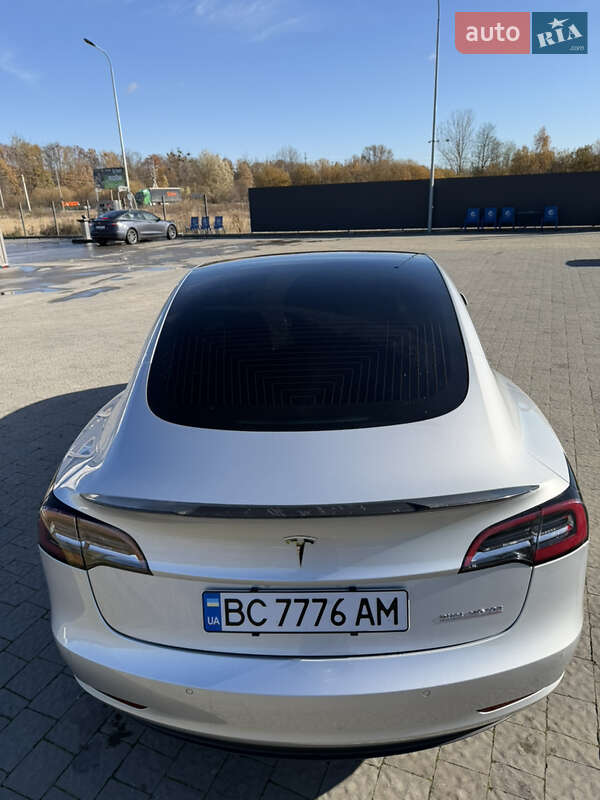 Седан Tesla Model 3 2018 в Львові фото 6 Седан Tesla Model 3 2018 в Львові