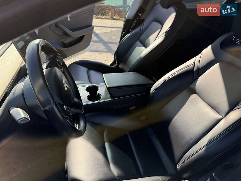 Седан Tesla Model 3 2018 в Львові фото 8 Седан Tesla Model 3 2018 в Львові