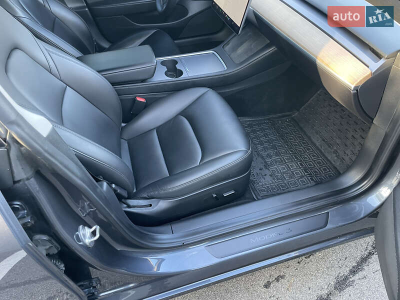 Седан Tesla Model 3 2021 в Киеве фото 11 Седан Tesla Model 3 2021 в Киеве