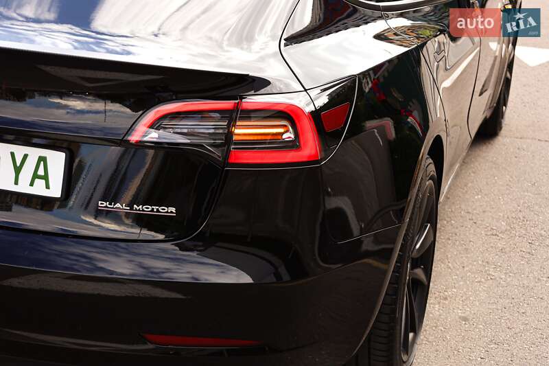 Седан Tesla Model 3 2023 в Киеве фото 14 Седан Tesla Model 3 2023 в Киеве