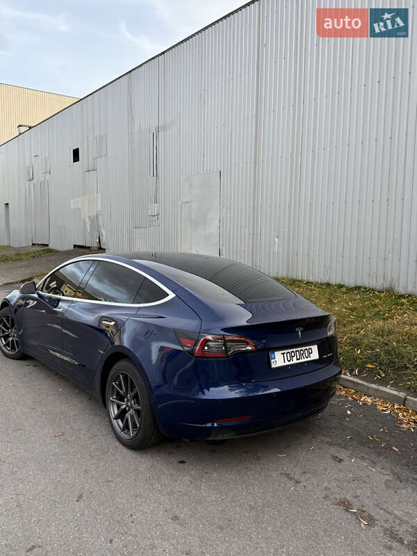Седан Tesla Model 3 2018 в Полтаві