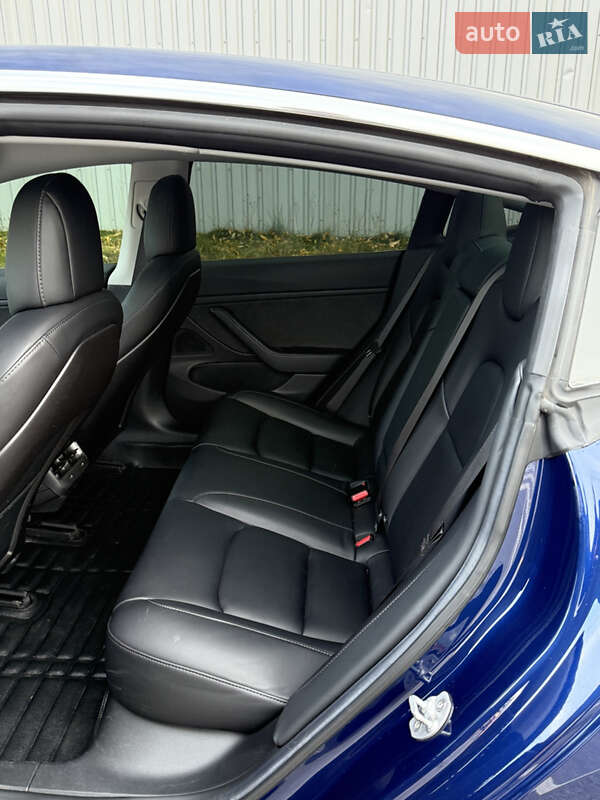 Седан Tesla Model 3 2018 в Полтаві