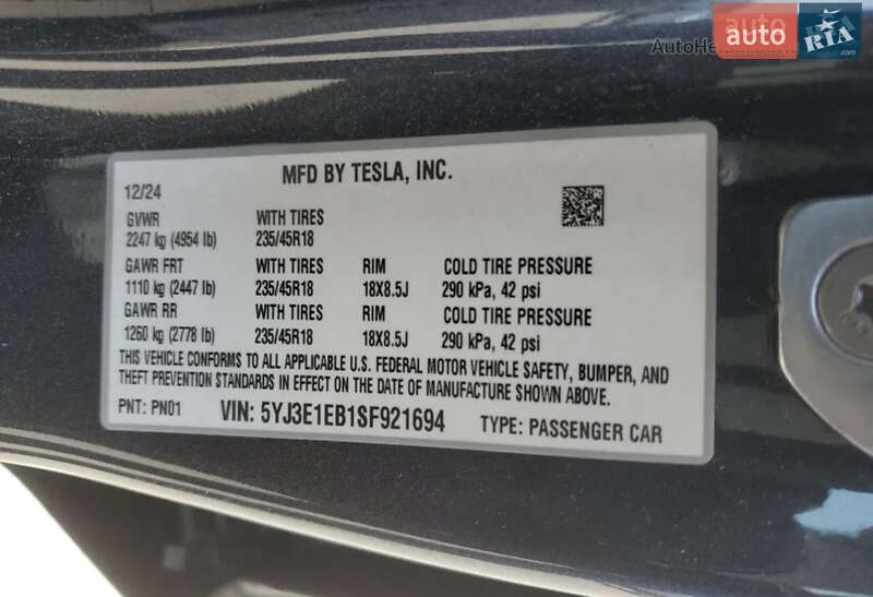 Седан Tesla Model 3 2024 в Киеве