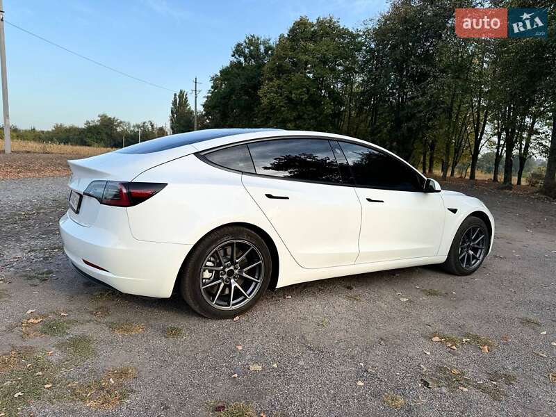 Седан Tesla Model 3 2022 в Черкасах фото 6 Седан Tesla Model 3 2022 в Черкасах