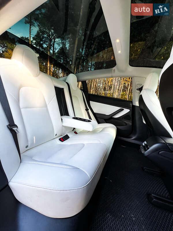 Седан Tesla Model 3 2019 в Києві фото 19 Седан Tesla Model 3 2019 в Києві