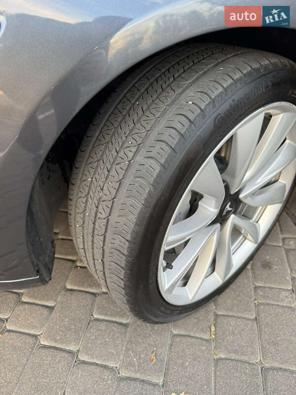 Седан Tesla Model 3 2020 в Харкові