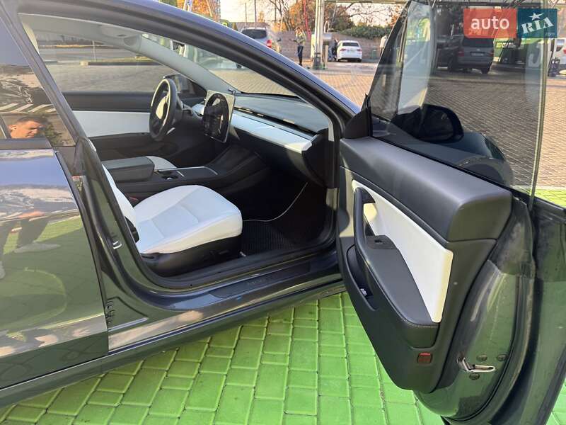 Седан Tesla Model 3 2021 в Кропивницькому фото 33 Седан Tesla Model 3 2021 в Кропивницькому