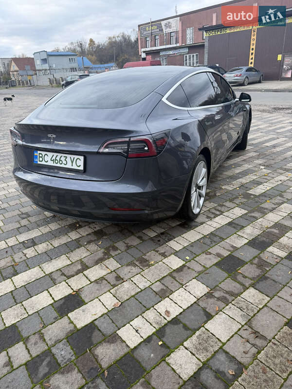 Седан Tesla Model 3 2019 в Сваляві фото 3 Седан Tesla Model 3 2019 в Сваляві
