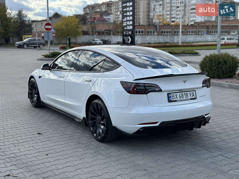 Седан Tesla Model 3 2023 в Хмельницком