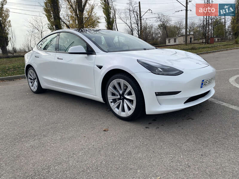 Седан Tesla Model 3 2021 в Покрові