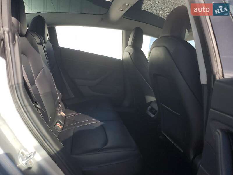 Седан Tesla Model 3 2018 в Виннице фото 10 Седан Tesla Model 3 2018 в Виннице