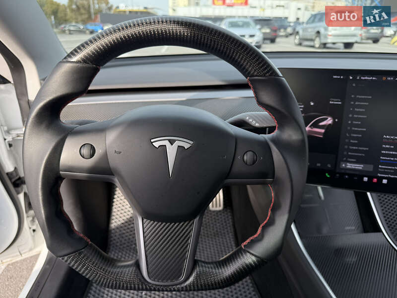 Седан Tesla Model 3 2020 в Киеве фото 8 Седан Tesla Model 3 2020 в Киеве