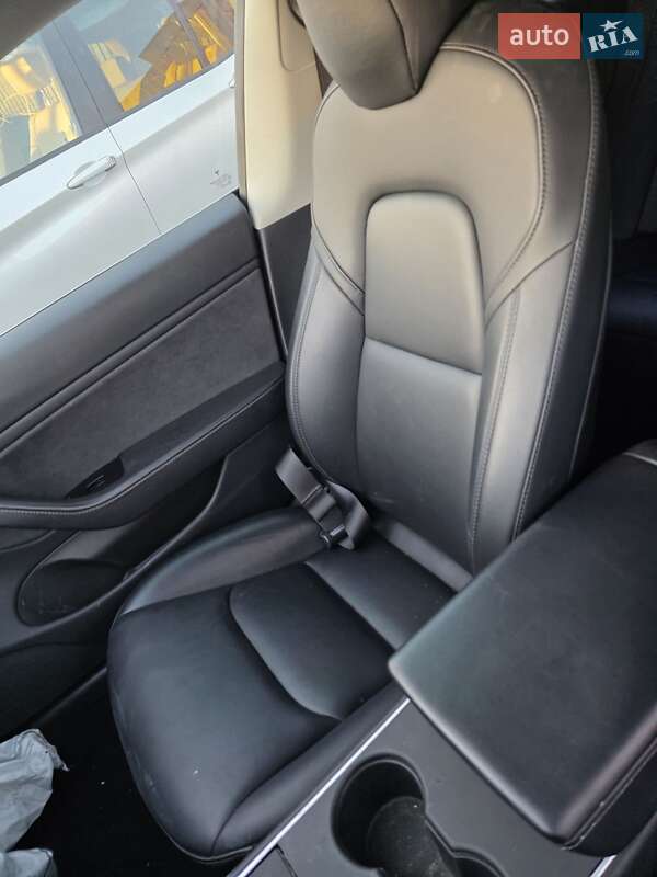 Седан Tesla Model 3 2018 в Львове фото 23 Седан Tesla Model 3 2018 в Львове