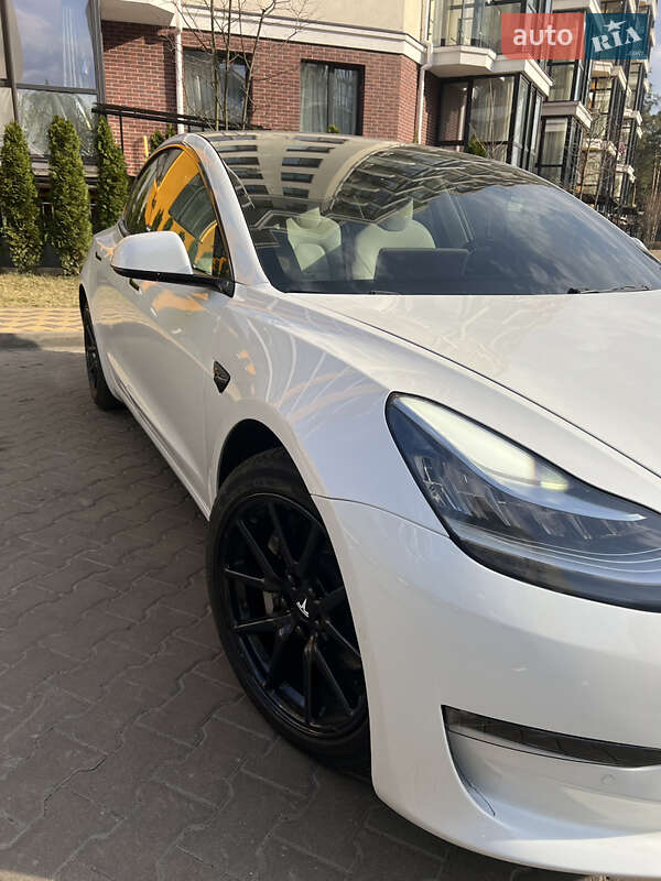 Седан Tesla Model 3 2019 в Буче фото 7 Седан Tesla Model 3 2019 в Буче