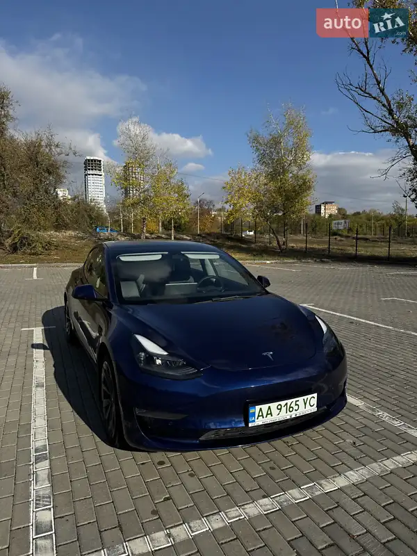 Tesla Model 3 2022