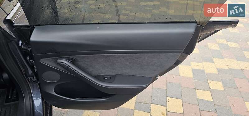 Седан Tesla Model 3 2023 в Львове фото 53 Седан Tesla Model 3 2023 в Львове