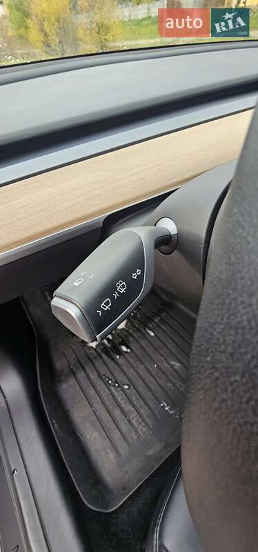 Седан Tesla Model 3 2023 в Львове фото 40 Седан Tesla Model 3 2023 в Львове