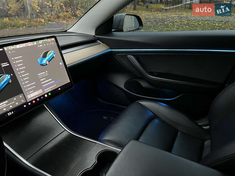 Седан Tesla Model 3 2018 в Харькове