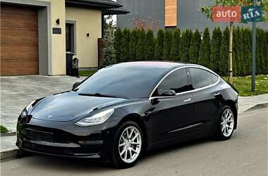 Седан Tesla Model 3 2019 в Днепре