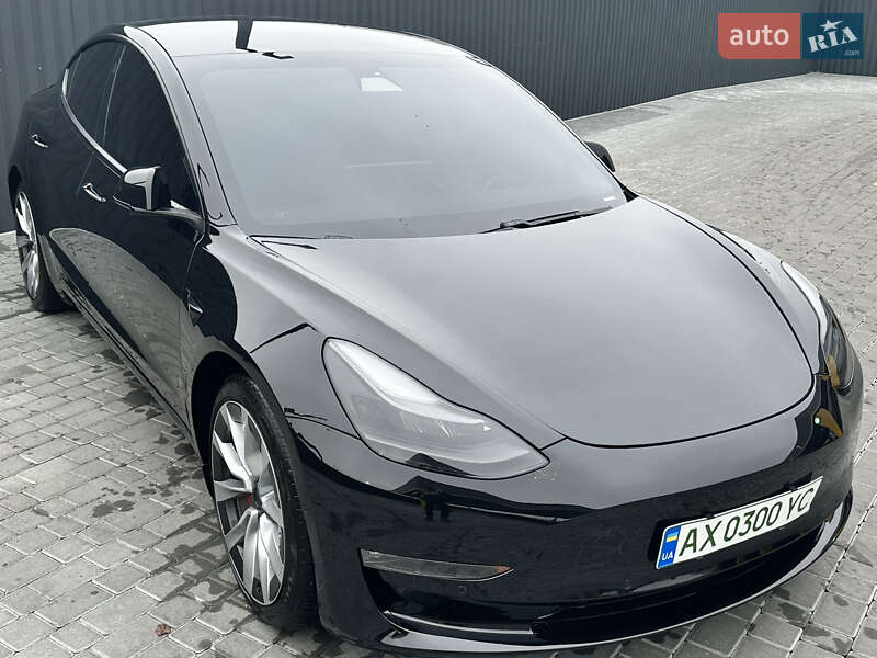 Седан Tesla Model 3 2021 в Харькове