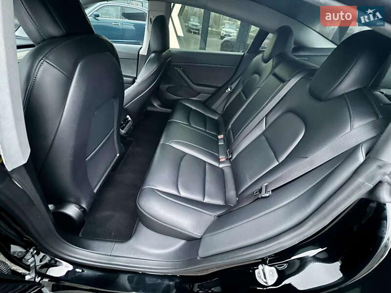 Седан Tesla Model 3 2022 в Киеве фото 23 Седан Tesla Model 3 2022 в Киеве