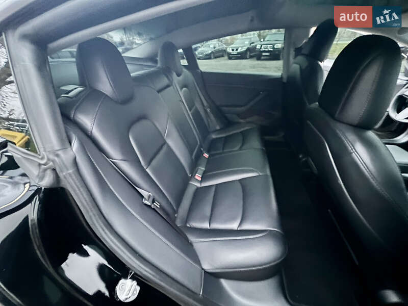 Седан Tesla Model 3 2022 в Киеве фото 29 Седан Tesla Model 3 2022 в Киеве