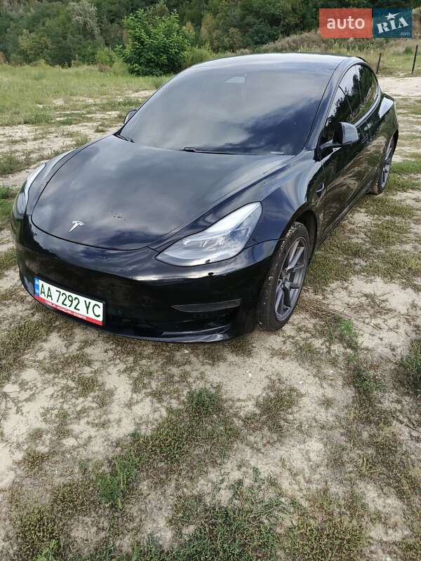 Седан Tesla Model 3 2021 в Борисполі