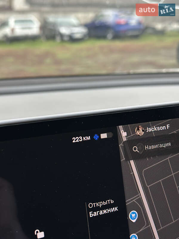 Седан Tesla Model 3 2018 в Ровно