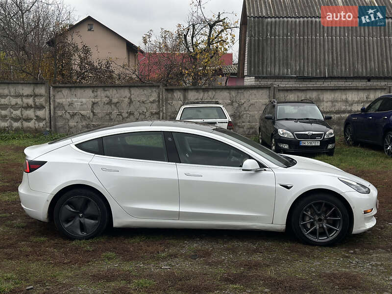 Седан Tesla Model 3 2019 в Рівному фото 4 Седан Tesla Model 3 2019 в Рівному