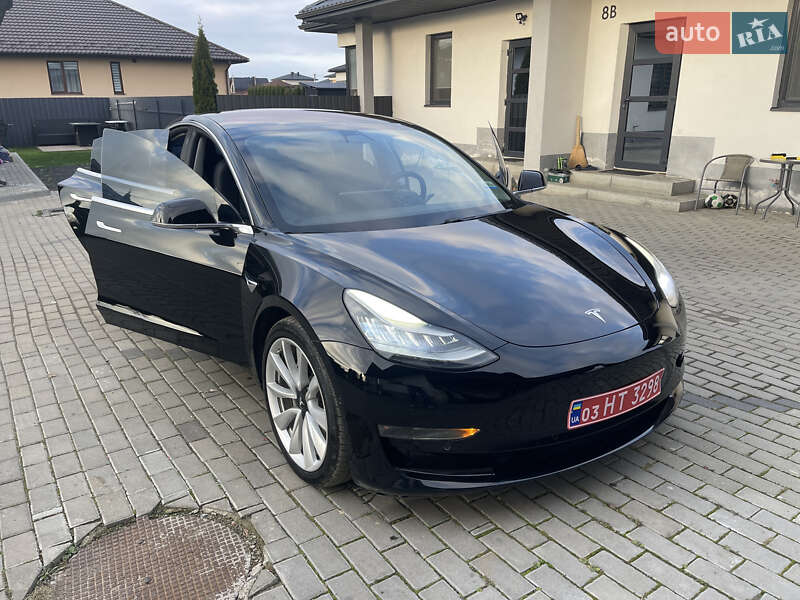 Седан Tesla Model 3 2018 в Луцке фото 2 Седан Tesla Model 3 2018 в Луцке