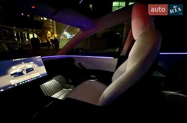 Седан Tesla Model 3 2024 в Днепре
