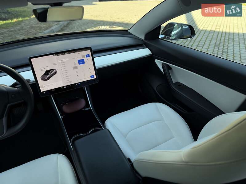 Седан Tesla Model 3 2019 в Ивано-Франковске фото 17 Седан Tesla Model 3 2019 в Ивано-Франковске
