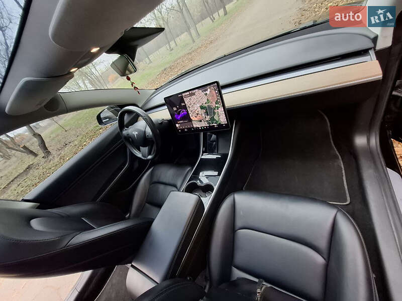 Седан Tesla Model 3 2018 в Кропивницькому фото 11 Седан Tesla Model 3 2018 в Кропивницькому