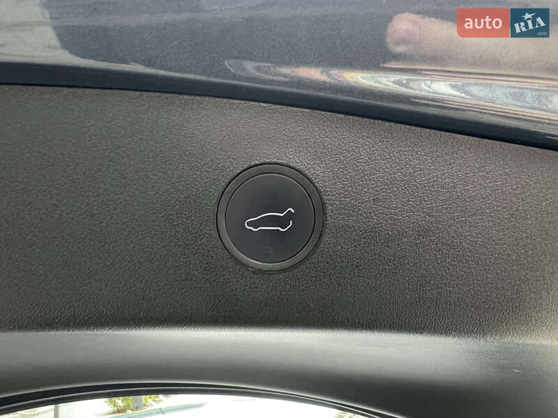 Седан Tesla Model 3 2023 в Киеве фото 16 Седан Tesla Model 3 2023 в Киеве