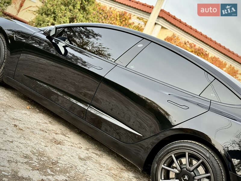 Седан Tesla Model 3 2020 в Дніпрі фото 15 Седан Tesla Model 3 2020 в Дніпрі