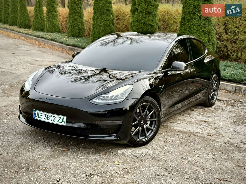 Седан Tesla Model 3 2020 в Дніпрі фото 19 Седан Tesla Model 3 2020 в Дніпрі