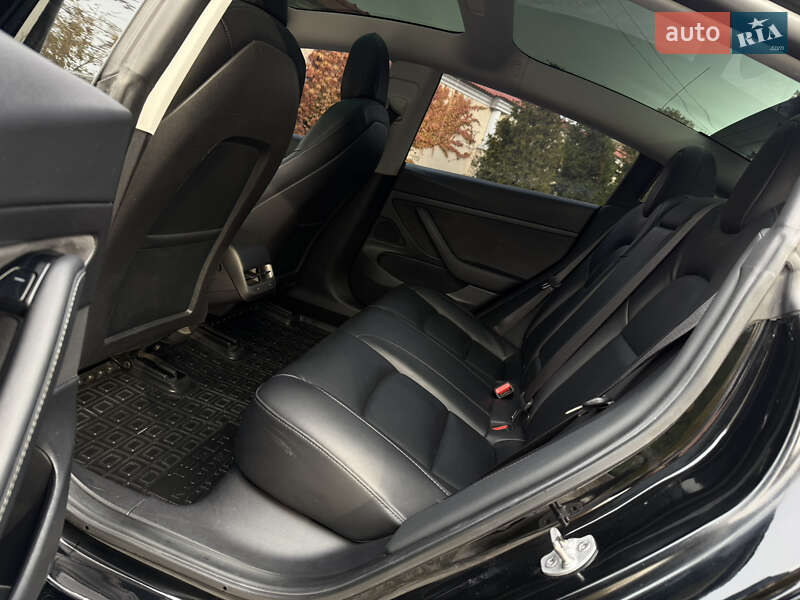 Седан Tesla Model 3 2020 в Дніпрі фото 35 Седан Tesla Model 3 2020 в Дніпрі