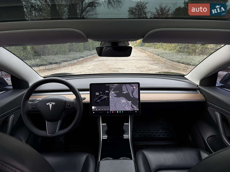 Седан Tesla Model 3 2020 в Дніпрі фото 46 Седан Tesla Model 3 2020 в Дніпрі