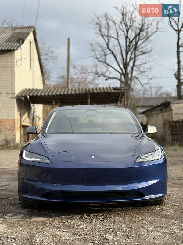 Седан Tesla Model 3 2024 в Луцке фото 17 Седан Tesla Model 3 2024 в Луцке