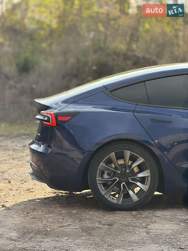 Седан Tesla Model 3 2024 в Луцке фото 30 Седан Tesla Model 3 2024 в Луцке