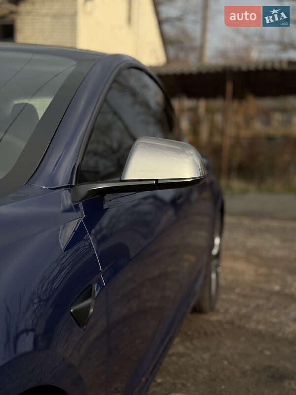 Седан Tesla Model 3 2024 в Луцке фото 35 Седан Tesla Model 3 2024 в Луцке