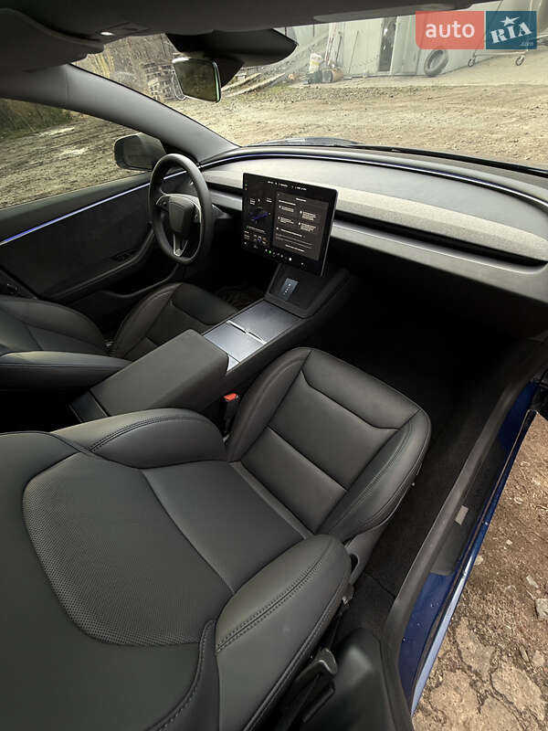 Седан Tesla Model 3 2024 в Луцке фото 56 Седан Tesla Model 3 2024 в Луцке