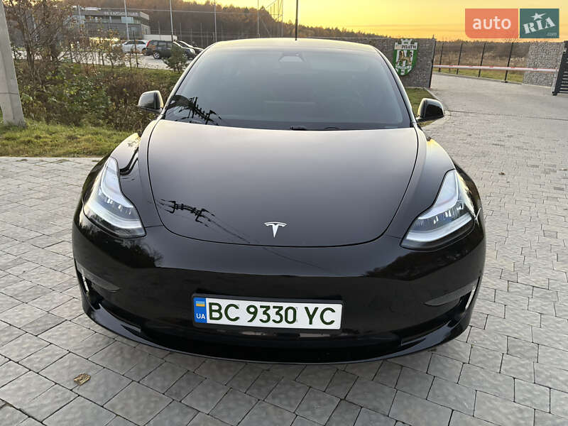Седан Tesla Model 3 2019 в Львові фото 3 Седан Tesla Model 3 2019 в Львові