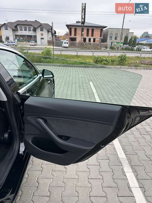 Седан Tesla Model 3 2019 в Луцьку фото 28 Седан Tesla Model 3 2019 в Луцьку