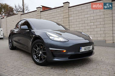 Седан Tesla Model 3 2021 в Дніпрі